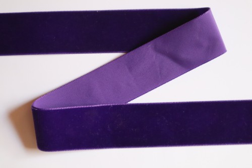 Samtband versch farben und - versch.,